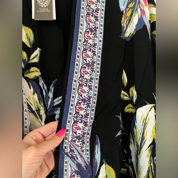 NEW! Vince Camuto Rayon Kimono Style Wrap, Ruana Black Floral OSFM - Picture 8 of 16